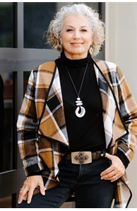 Sandi Hess image