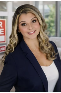 Barbara Cruzado image