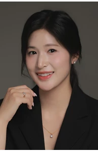 Erica Yang image