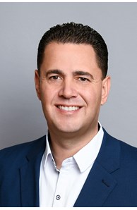 Chris Luna image