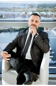 Daniel Burgos image