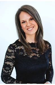 Holly Schlitzer image