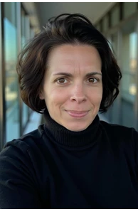 Heather Dickinson image