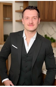 Daniel Adamski image