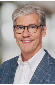 Charles Holmes image