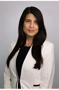 Nicole Czerula image