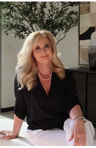 Melissa Ryan image