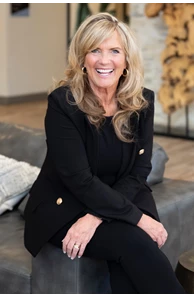 Kristine Stirling image