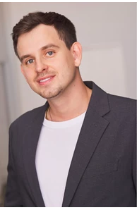 Alexander Loren image