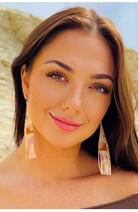 Amelia Adams image