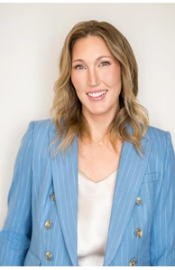 Ashley Reichow image
