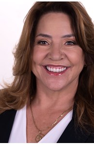 Claudia Garcia Deckers, Real Estate Agent