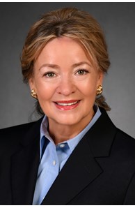 Vicki Baezner image