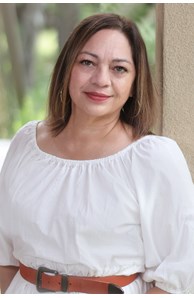 Linda Mendez image