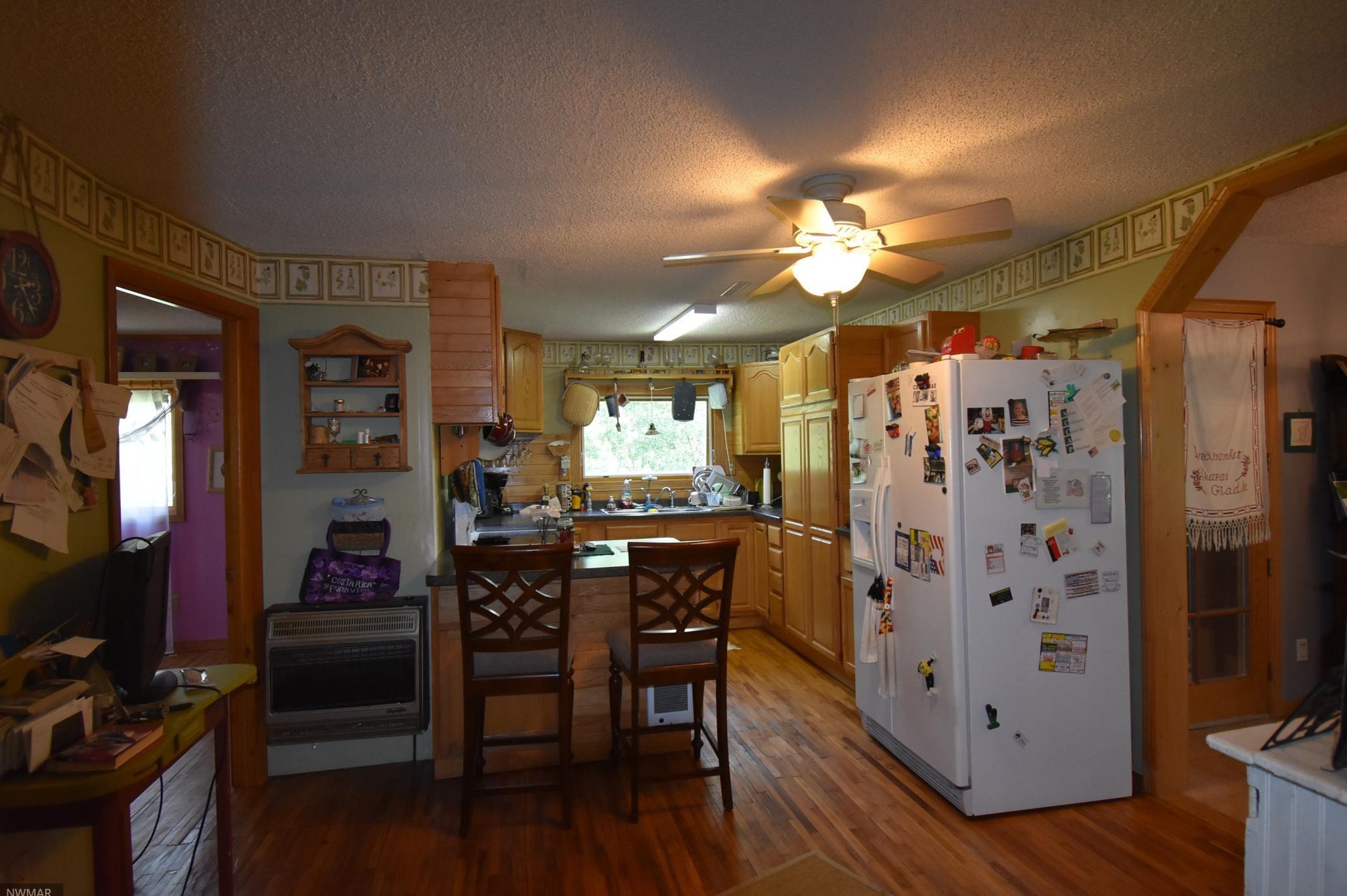 57058 350th St, Warroad, MN 56763-9126