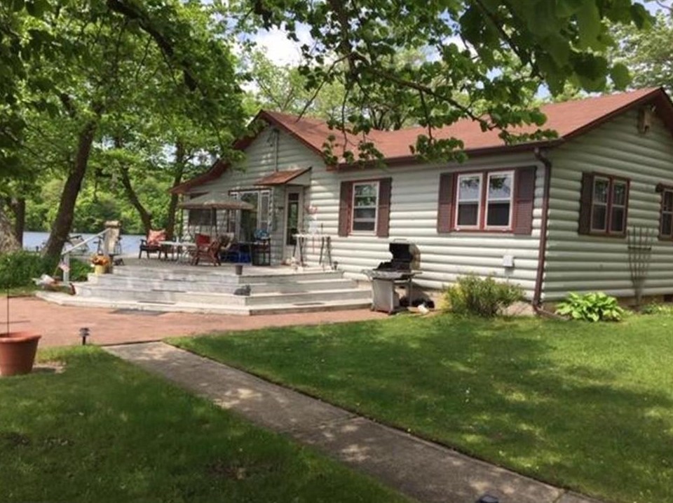 5665 Quiner Ave, Annandale, MN 55302-3926