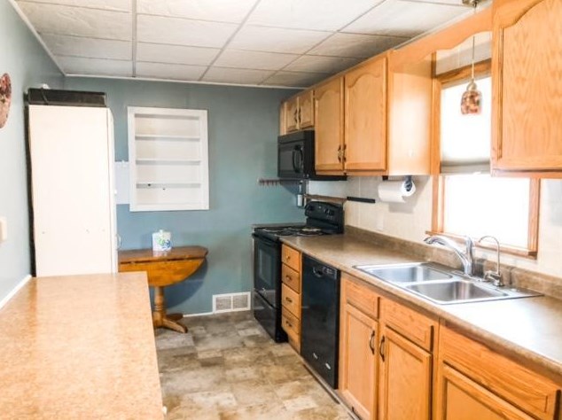 101 Louisiana Ave, Adrian, MN 56110-1094
