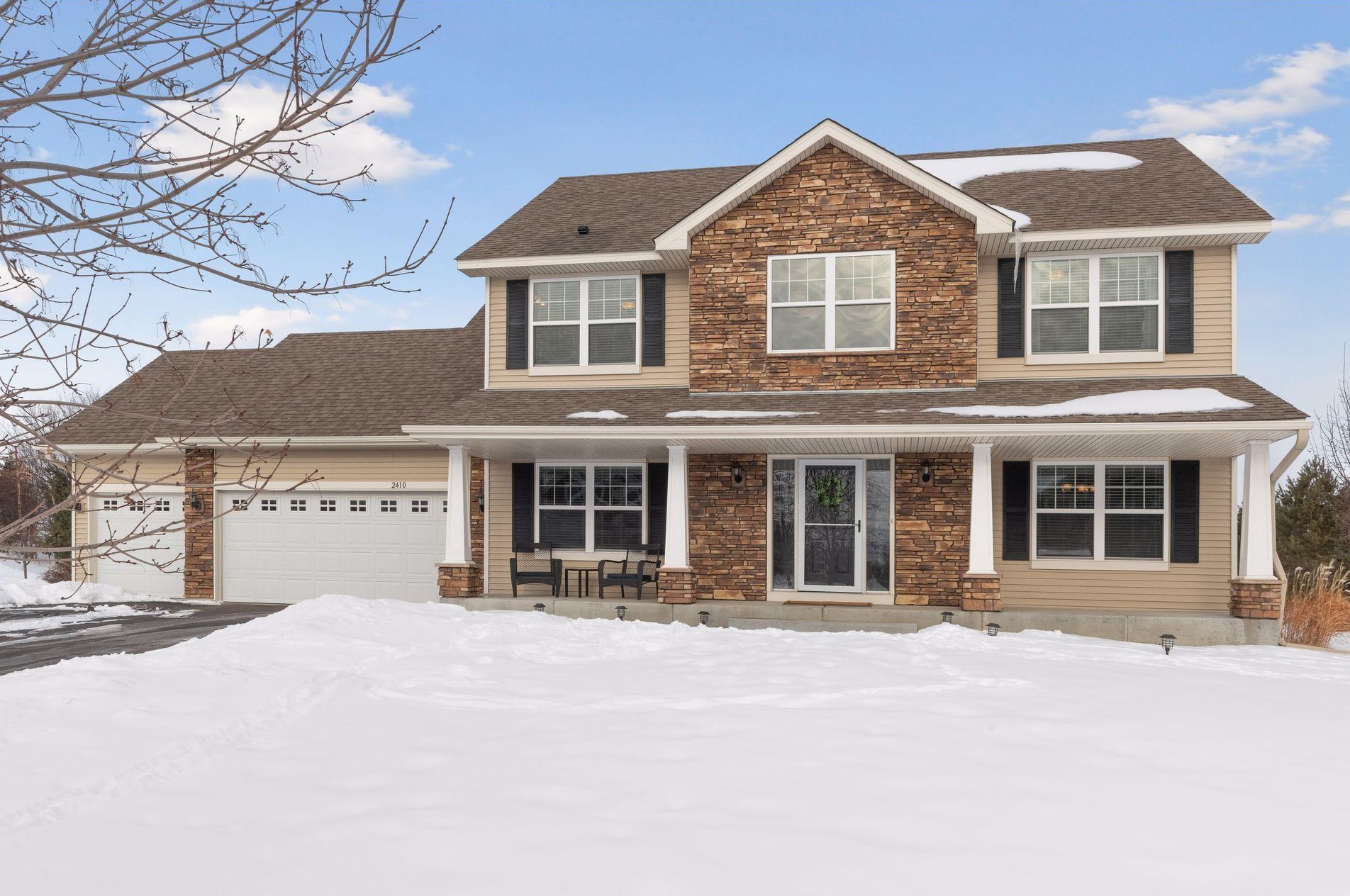 2410 Acorn Pt, Victoria, MN 55386-4564