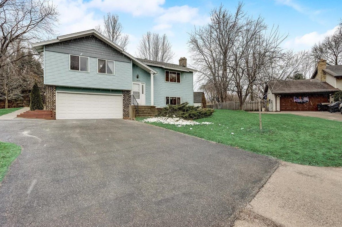 1410 Raleigh Dr, Burnsville, MN 55337-1251