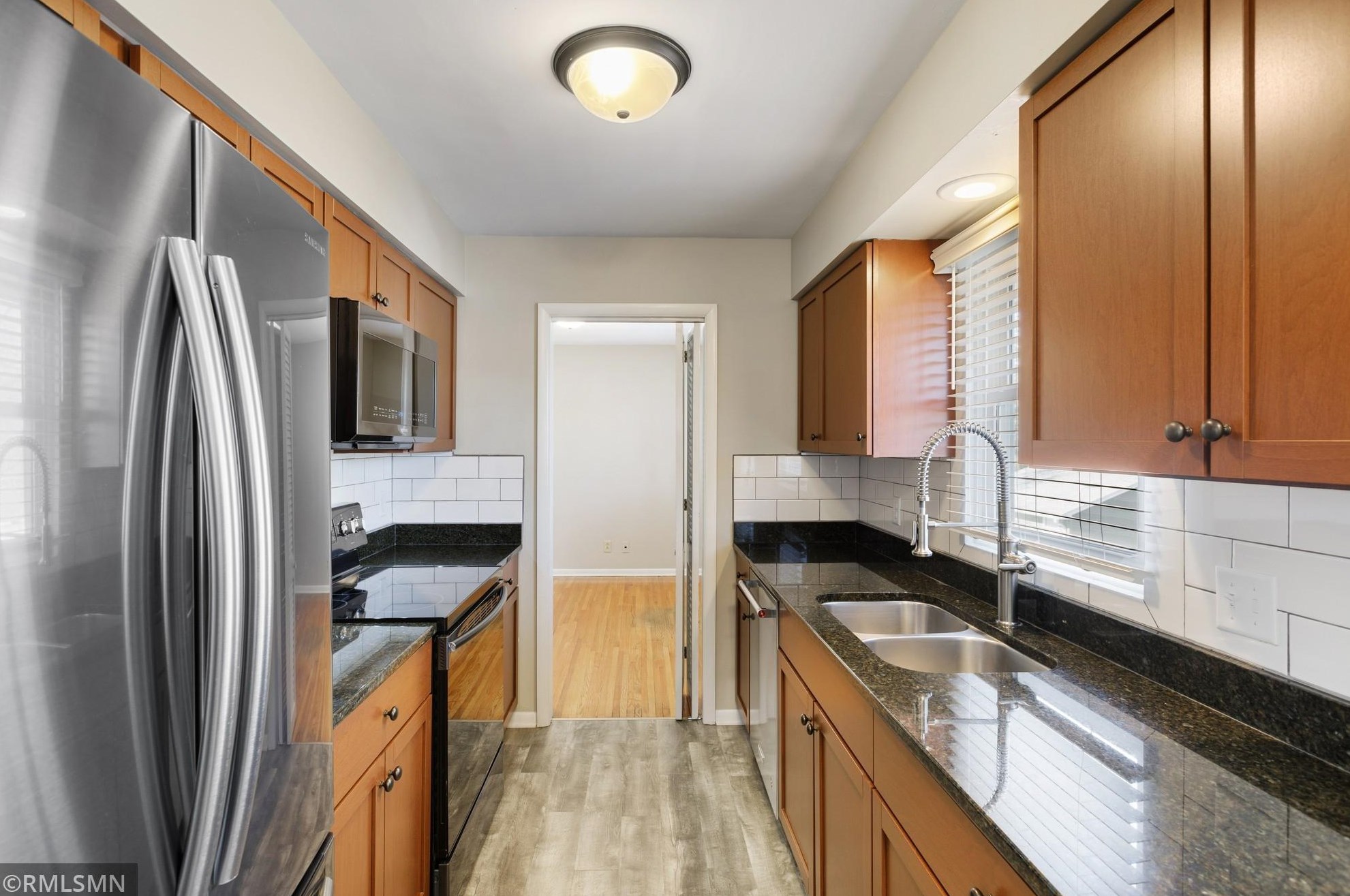 1933 Munster Ave, Saint Paul MN  55116-2625 exterior