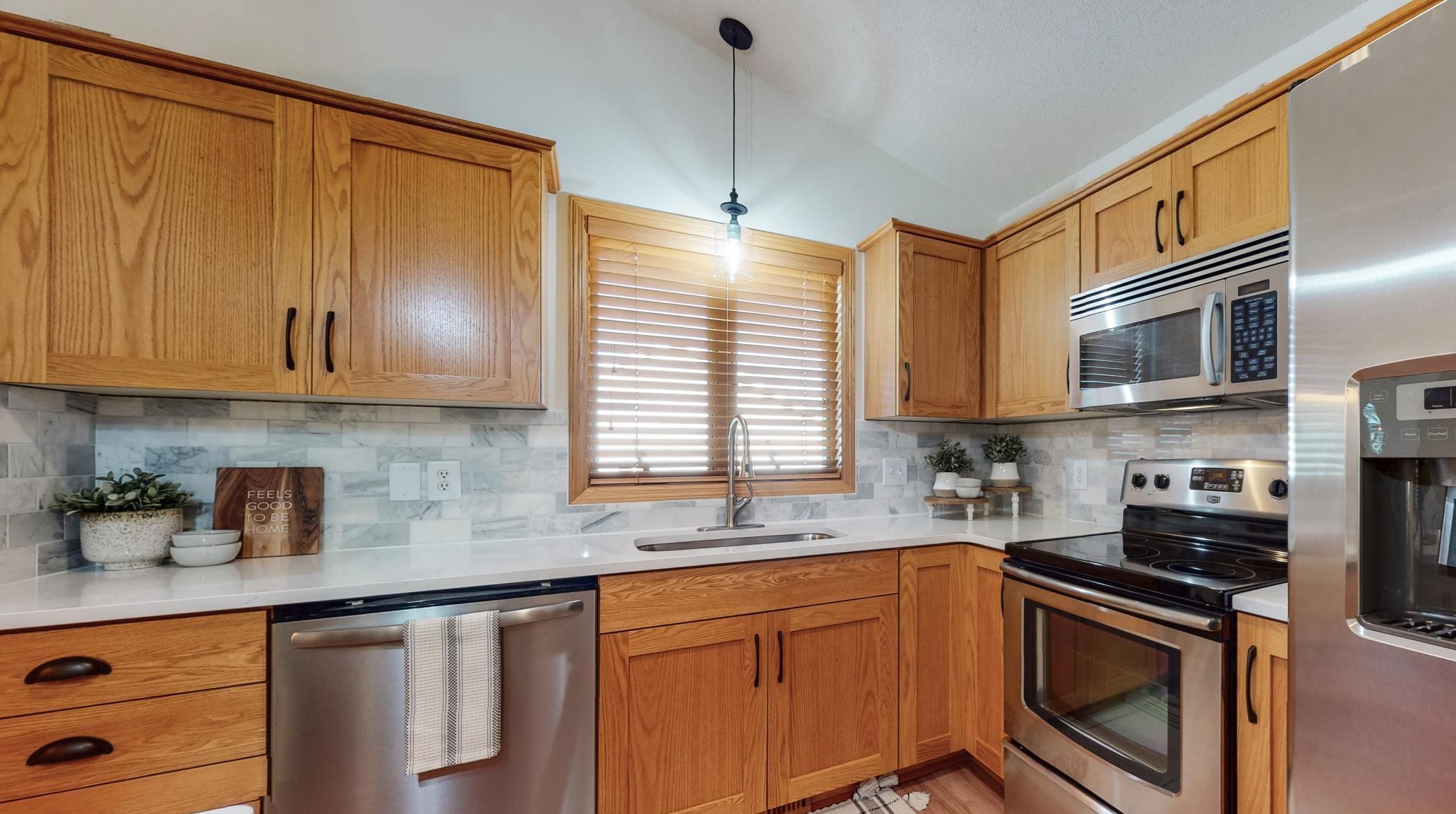 610 15 1/2 Ave, Kasson, MN 55944-1904