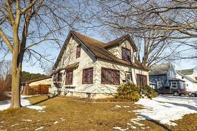 524 Marshall St, Caledonia, MN 55921-1247
