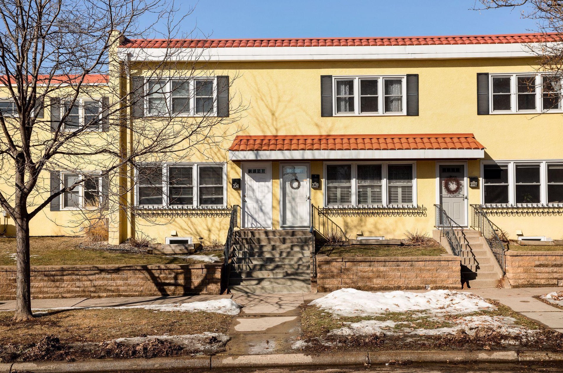 2039 Montreal Ave, Saint Paul, MN 55116-2011
