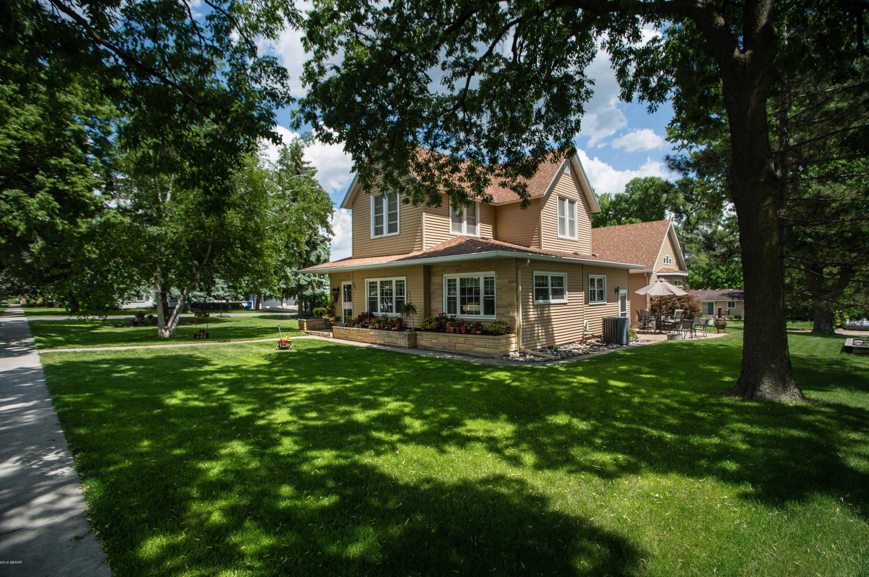 301 Melby Ave, Ashby, MN 56309