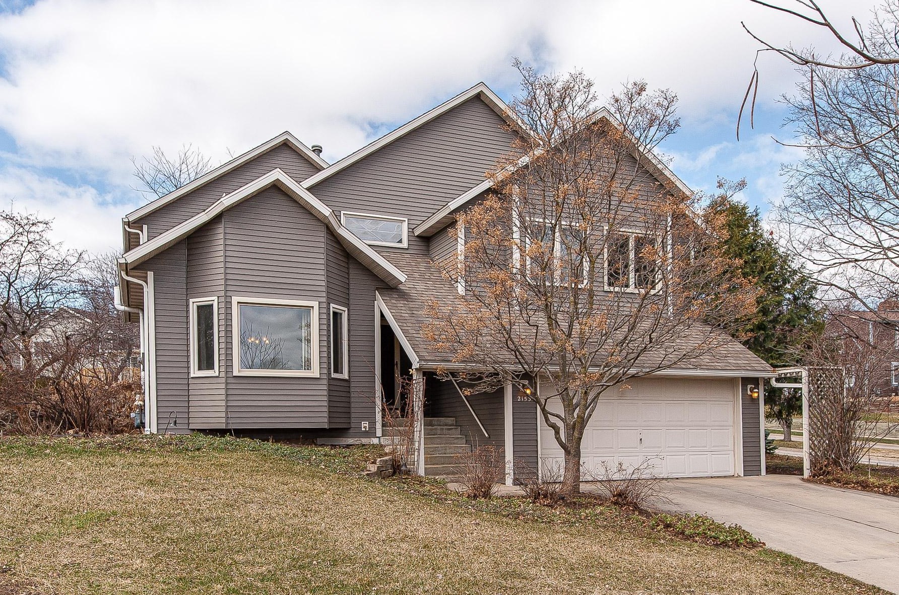 2153 Haralson Ln, Rochester, MN 55902-2355