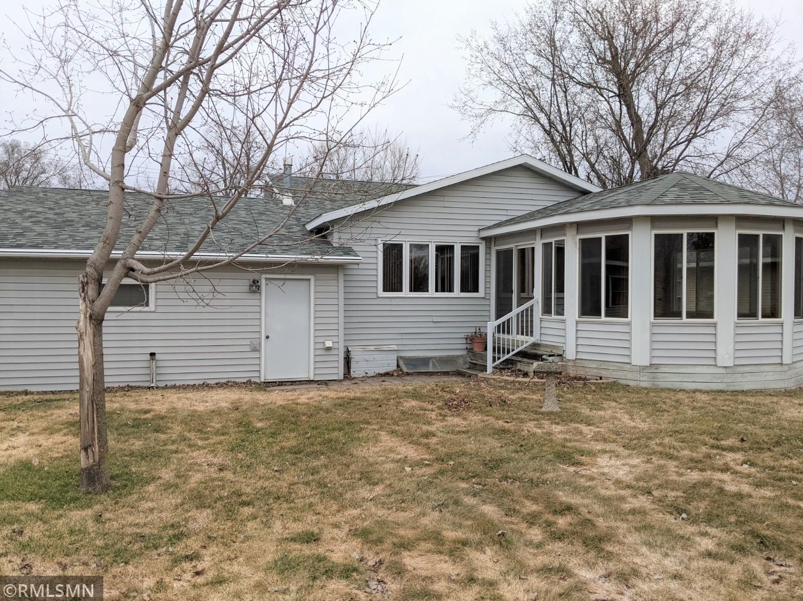 212 6th St, Long Prairie, MN 56347-1805