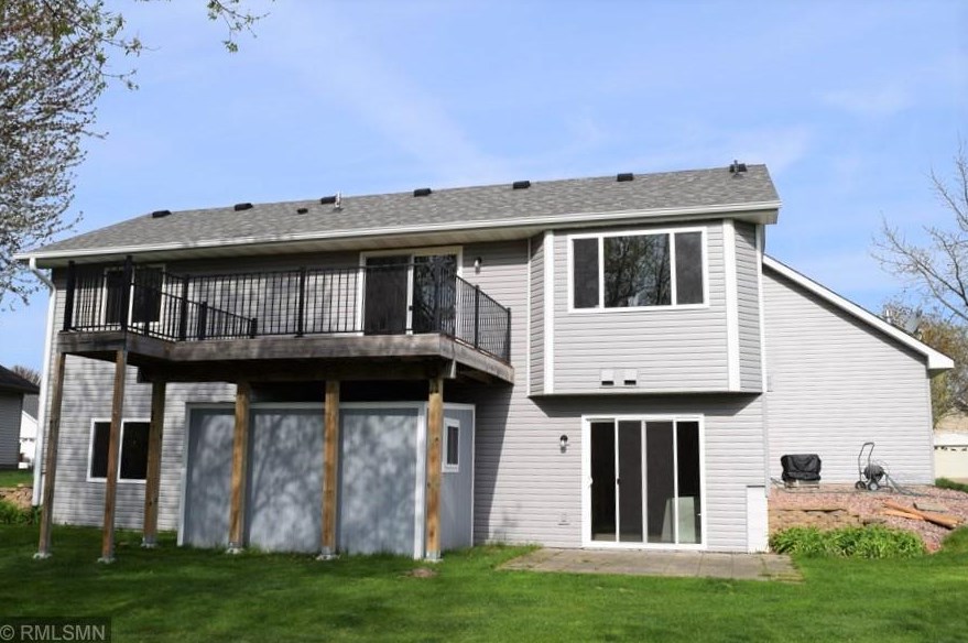 510 14th St, Delano, MN 55328-8186