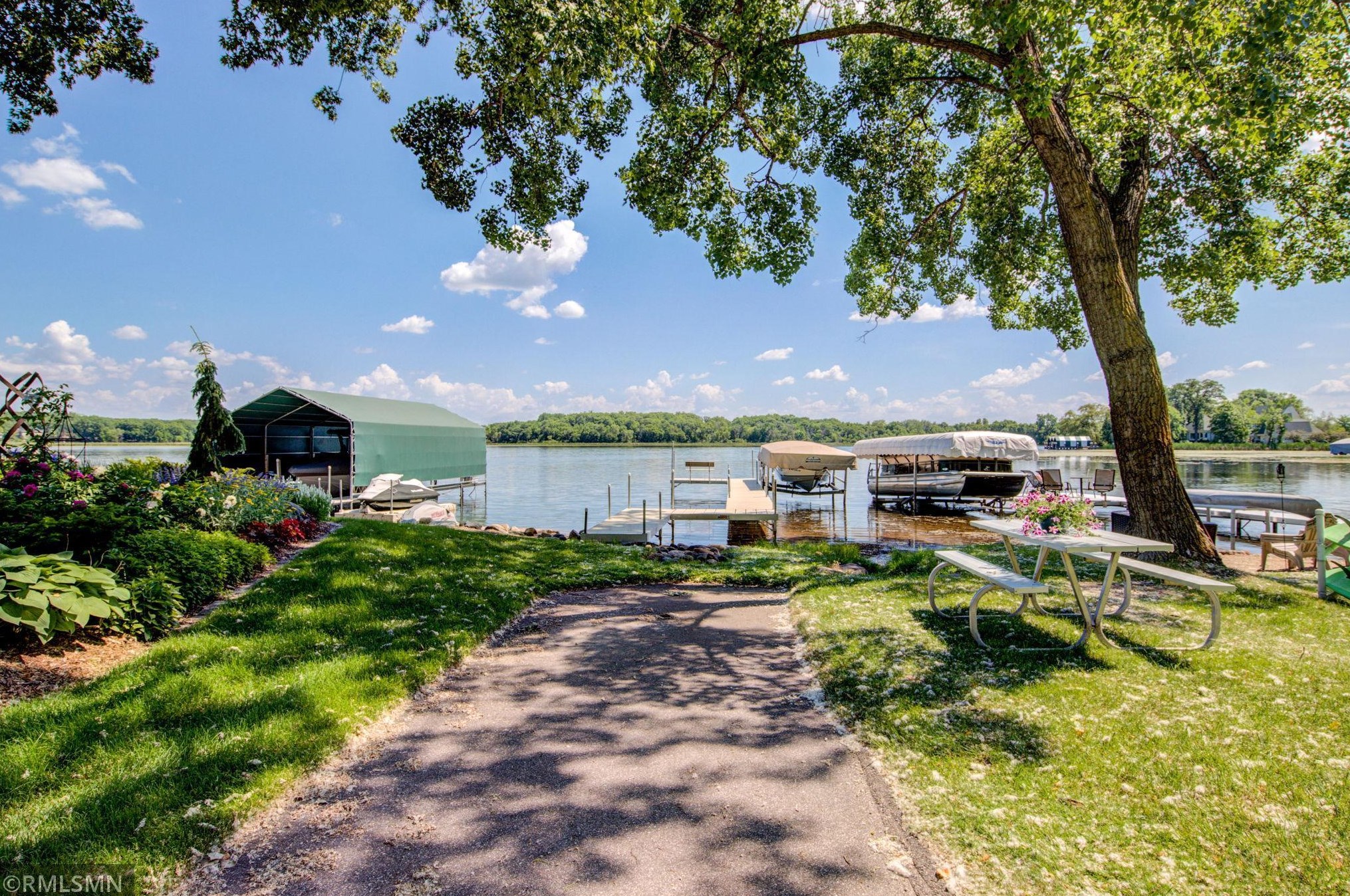 3220 Dartmouth Dr, Orono, MN 55331-7828