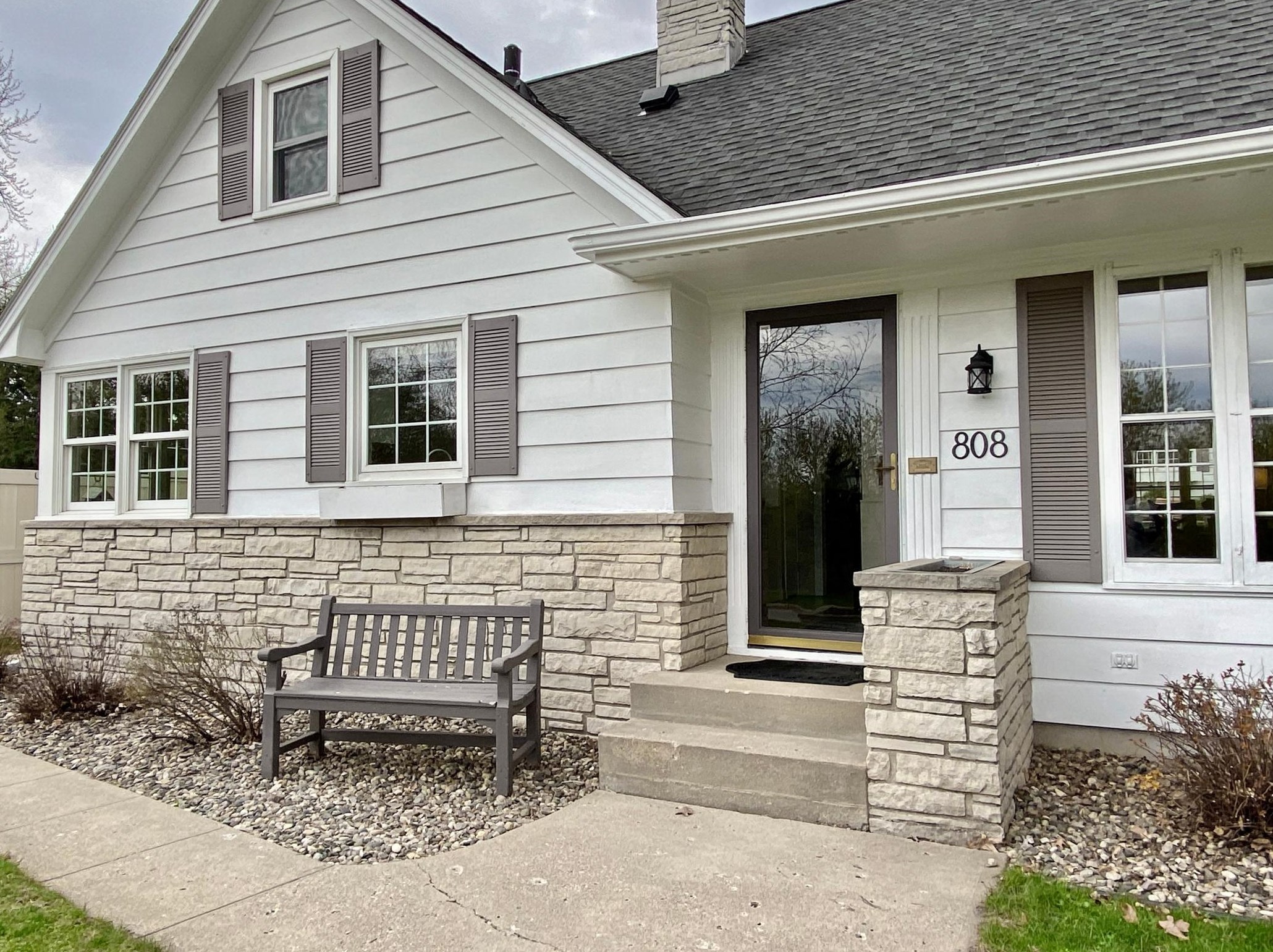 808 S German St, Searles, MN 56073