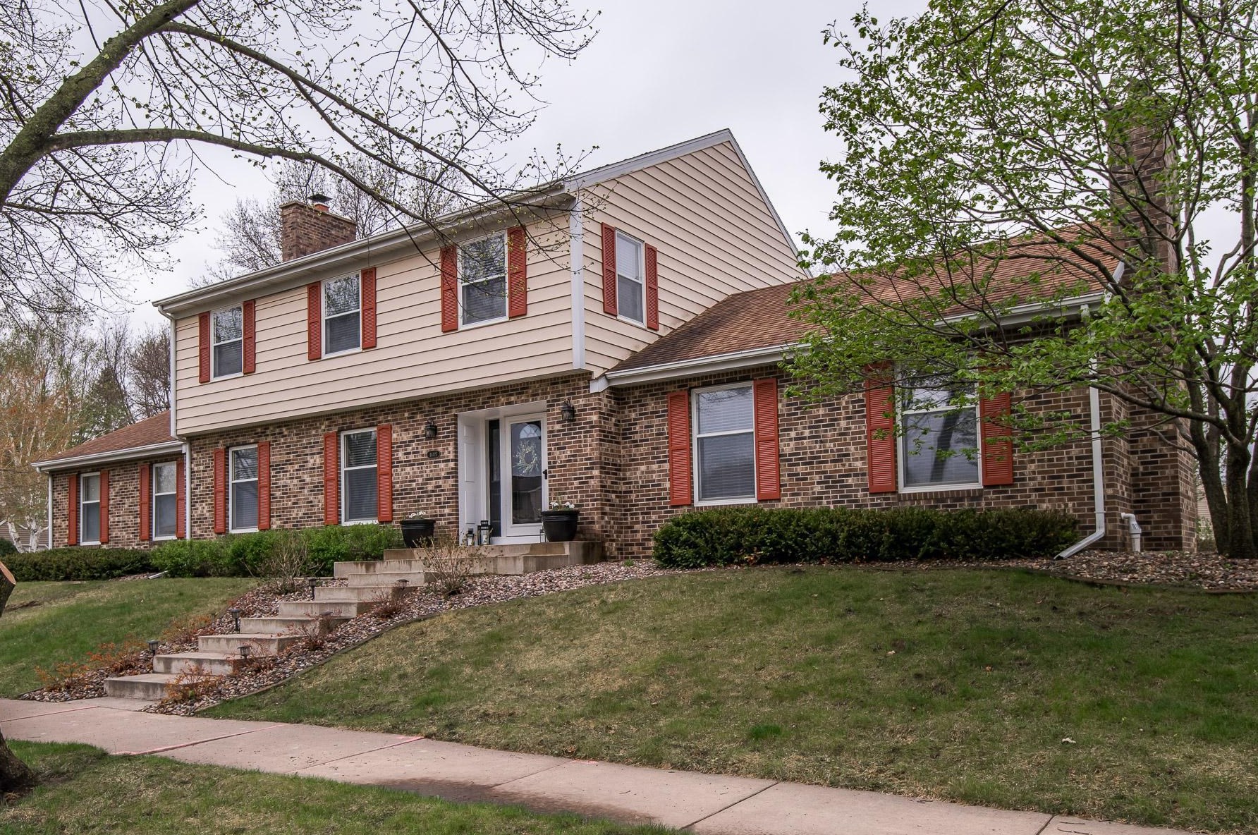 1405 21st Ave, Rochester, MN 55906-8008