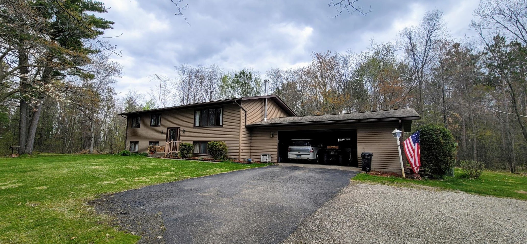 64536 Hammond Rd, Pine Lake, MN 55735