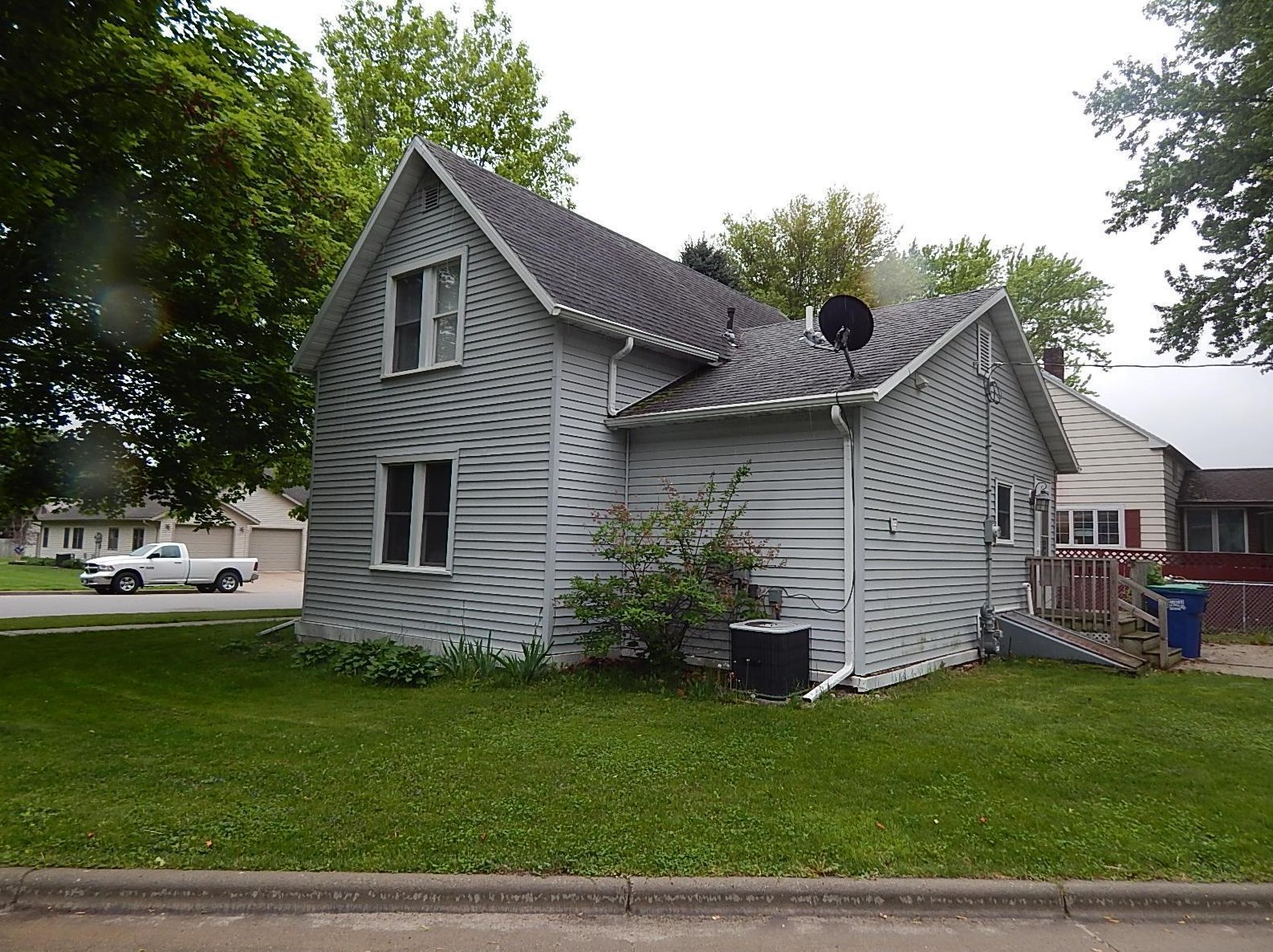 611 E Park St, Rushford Village, MN 55971