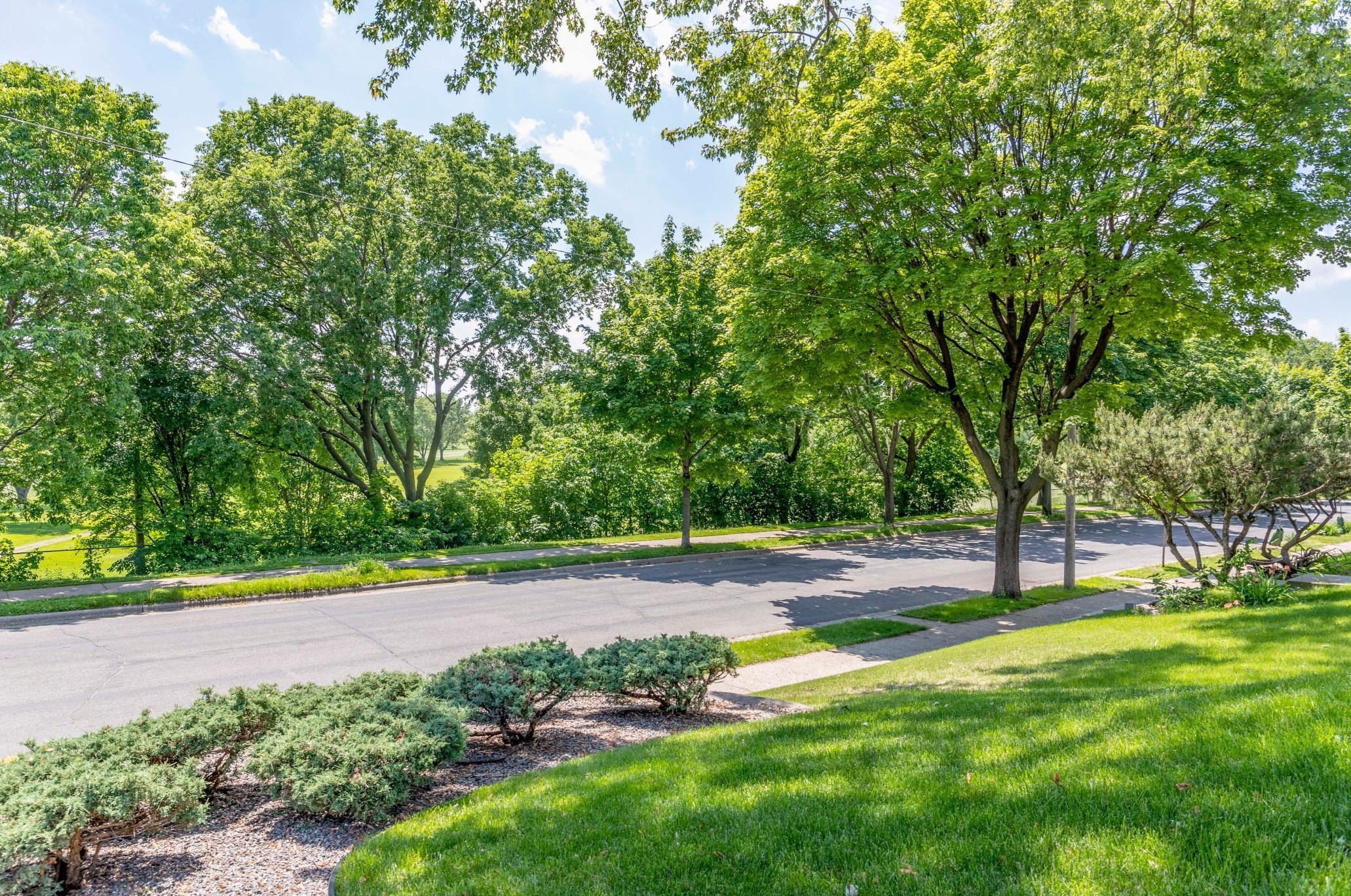 2216 43rd St, Minneapolis, MN 55407-3051