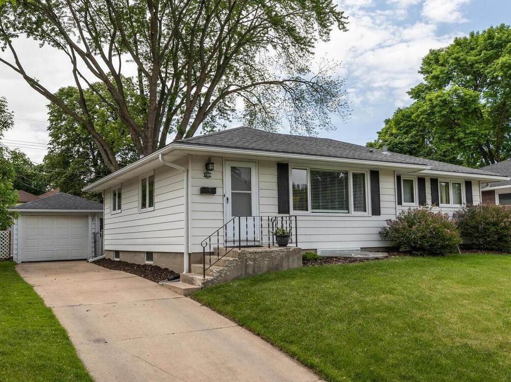 1509 15 1/2 Ave, Rochester, MN 55901-1654