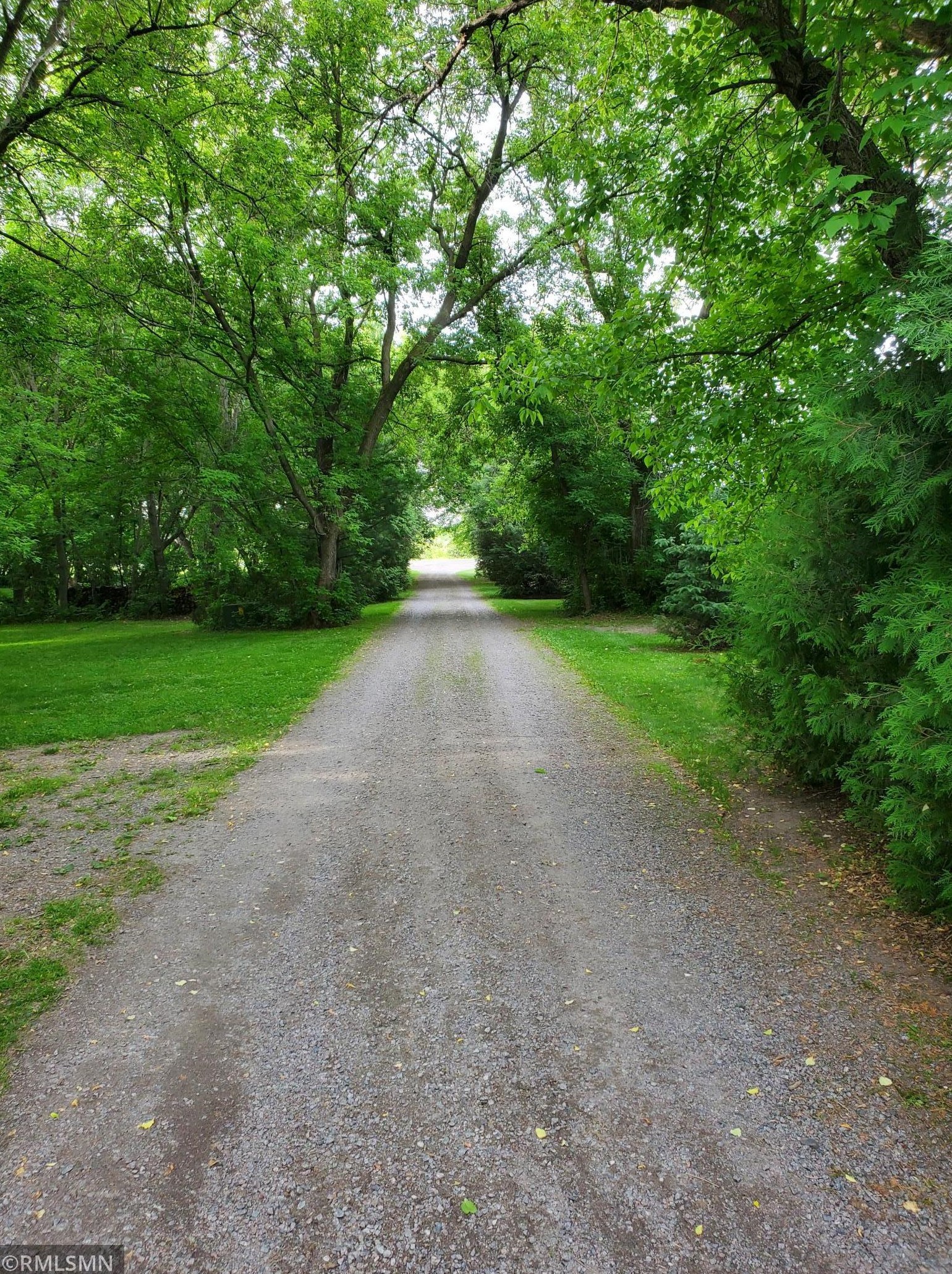 2317 10th St Ne, Sauk Rapids, MN 56379
