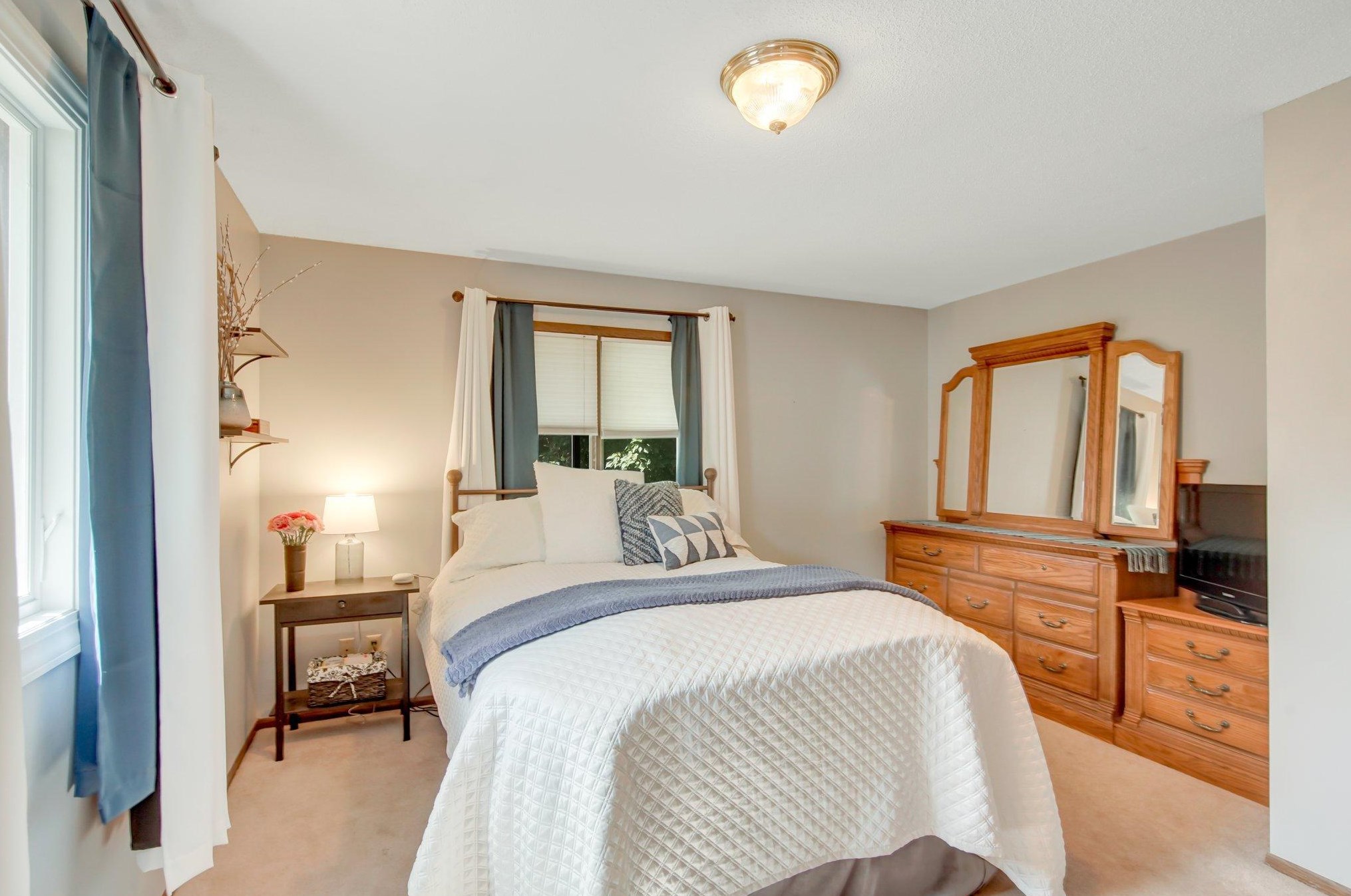 2395 Standridge Ave, Saint Paul MN  55109-1545 exterior