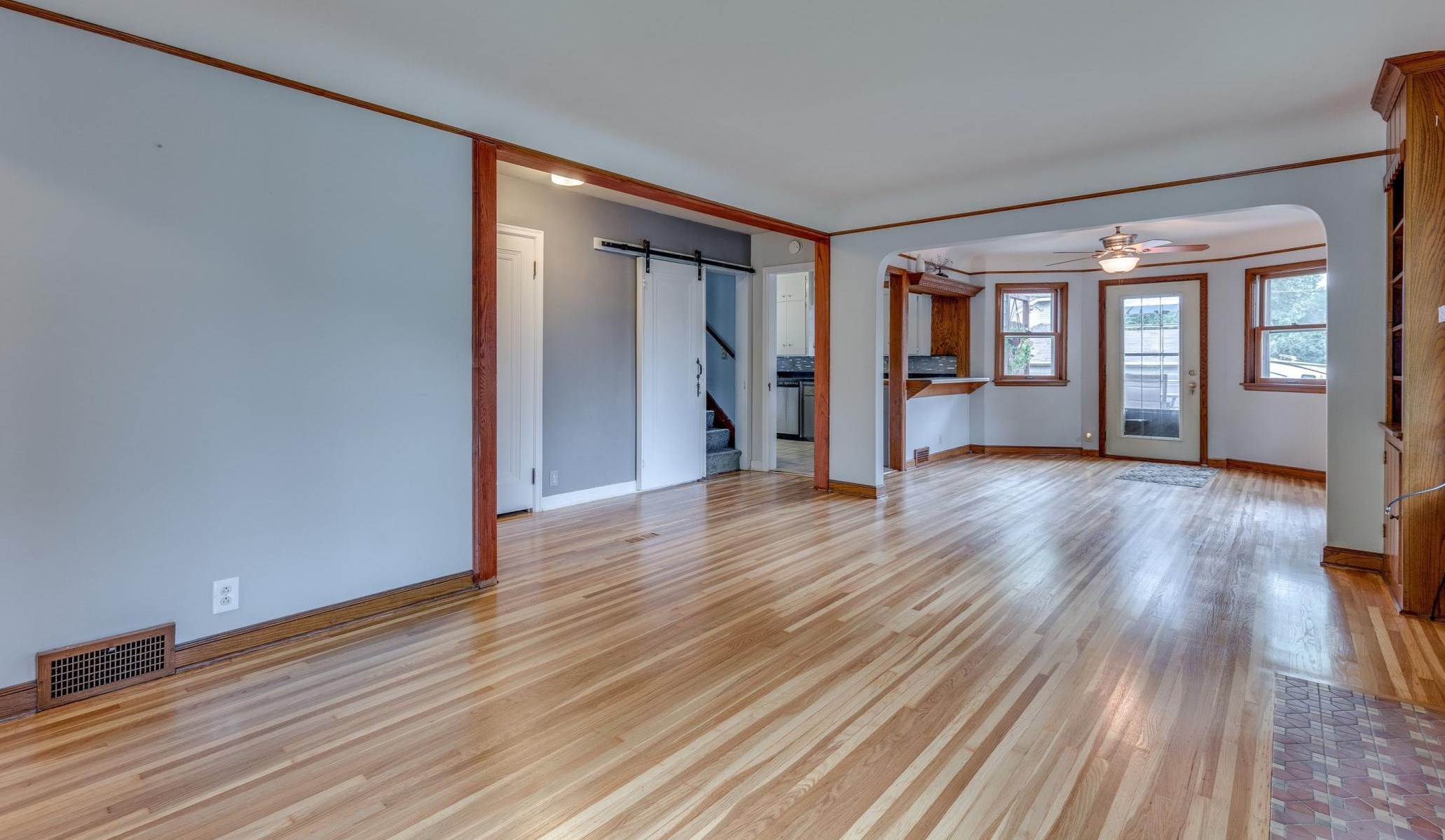 420 Lexington Pkwy, Saint Paul MN  55105-2964 exterior