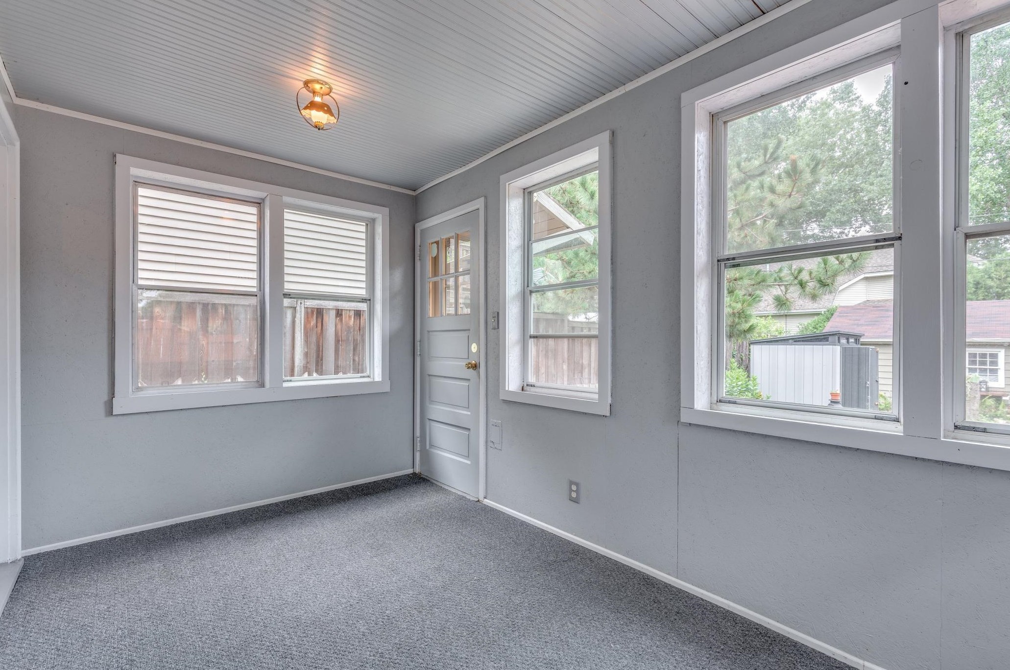 420 Lexington Pkwy, Saint Paul MN  55105-2964 exterior