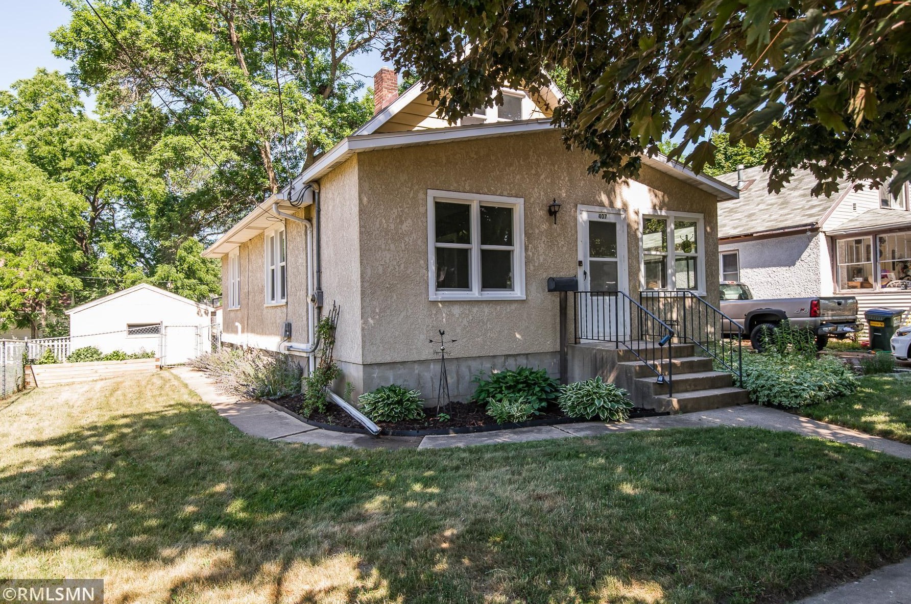 407 10 Ave, Rochester MN 55906-2911 exterior