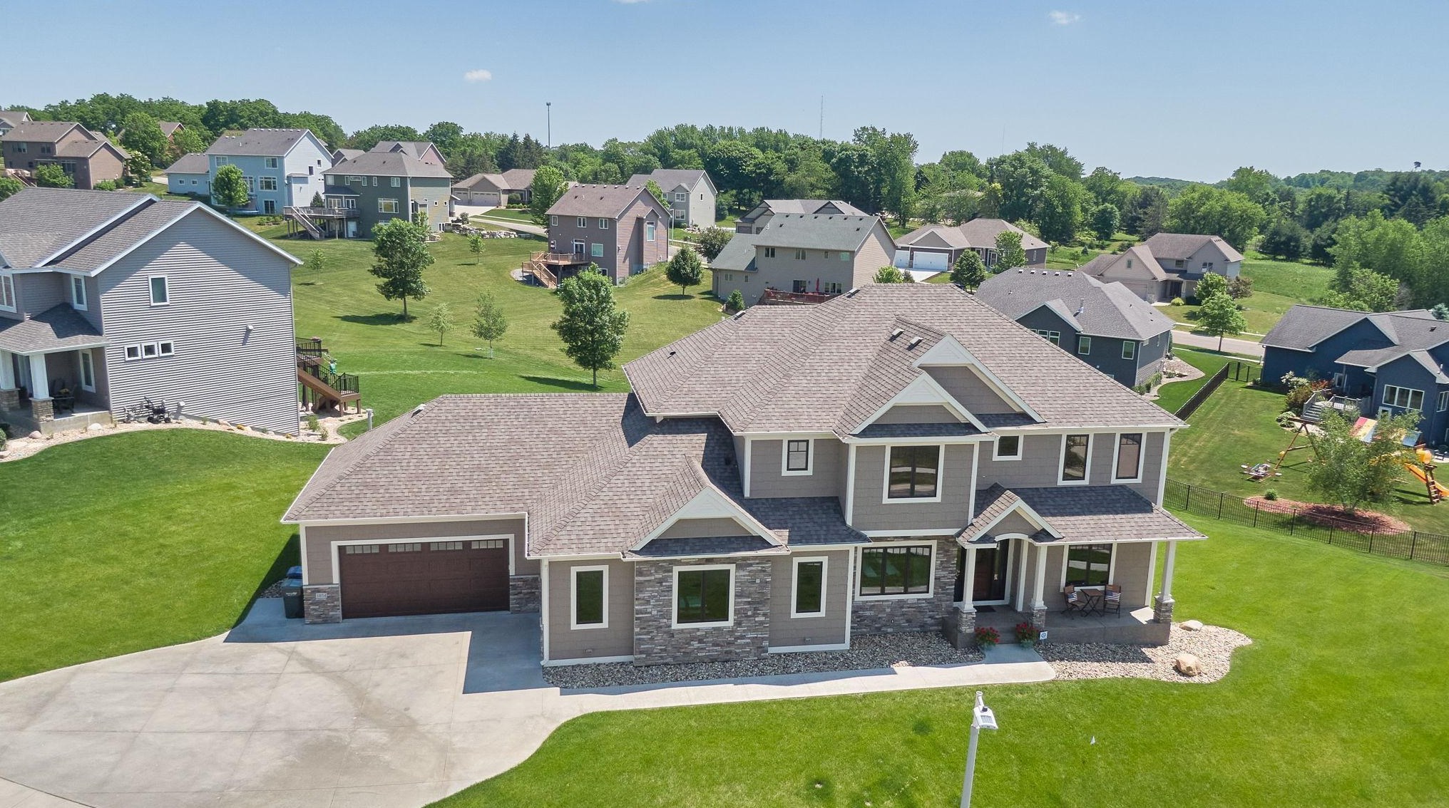1854 Kerry Dr, Rochester, MN 55906-6600