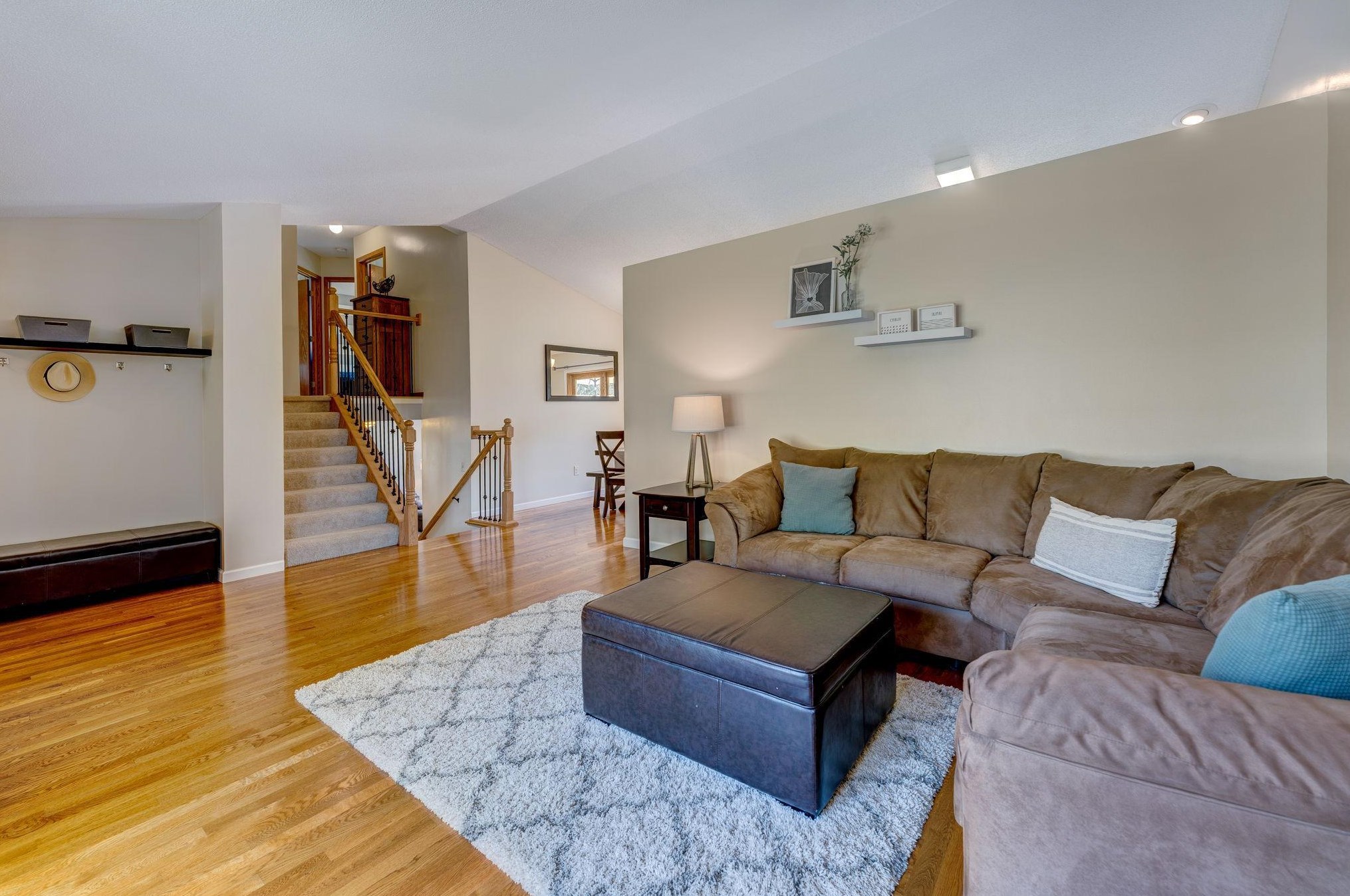 7337 Janero Ave, Cottage Grove, MN 55016-2293