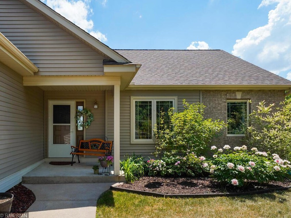 1205 Wendover St Nw, Isanti, MN 55040