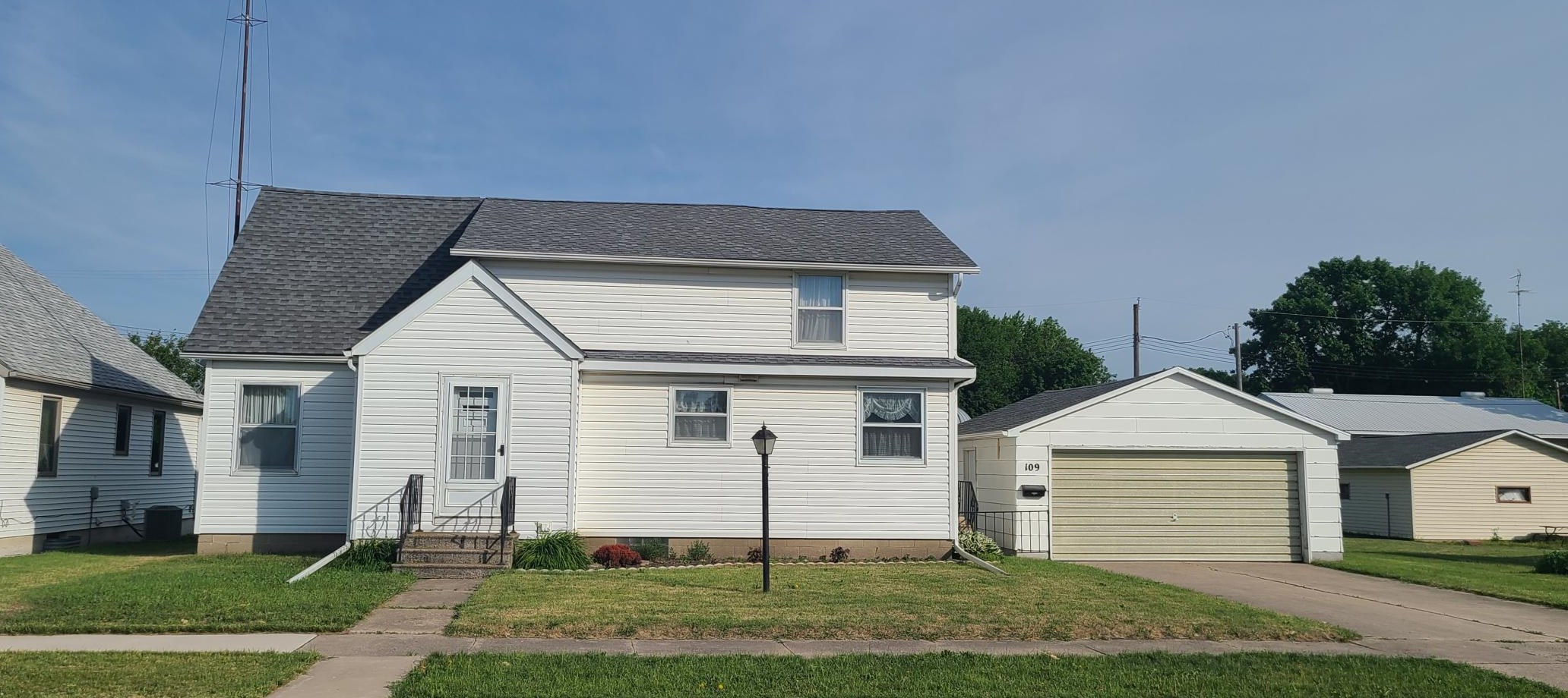 109 Cleveland Ave, Evan, MN 56266