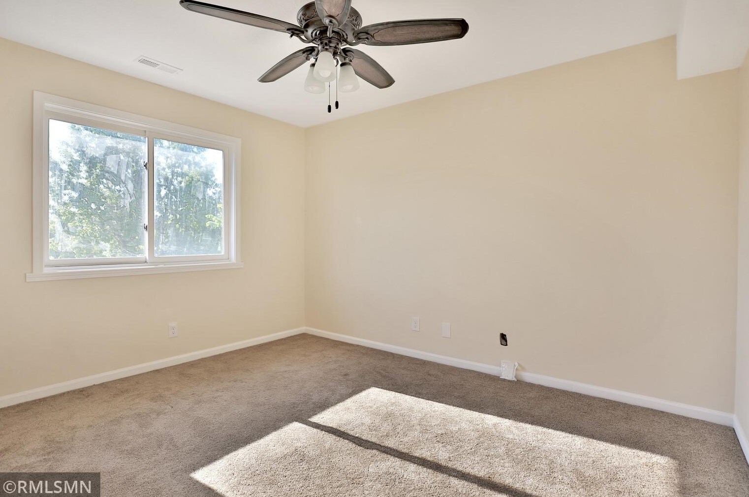 1642 Upton Ave, Minneapolis MN  55411-2831 exterior