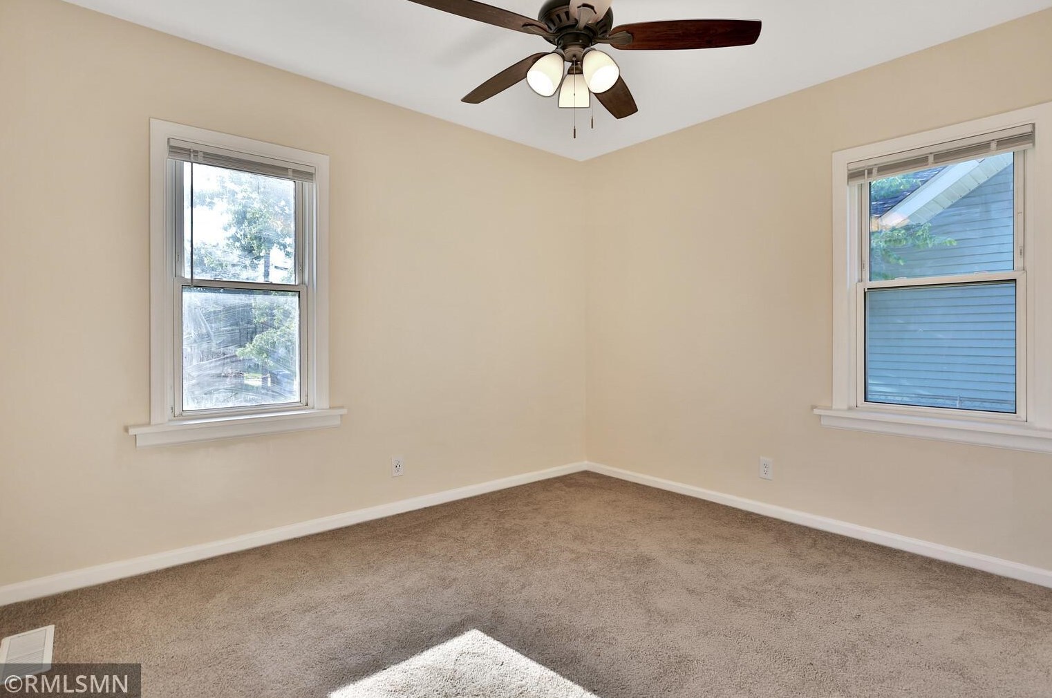 1642 Upton Ave, Minneapolis MN  55411-2831 exterior