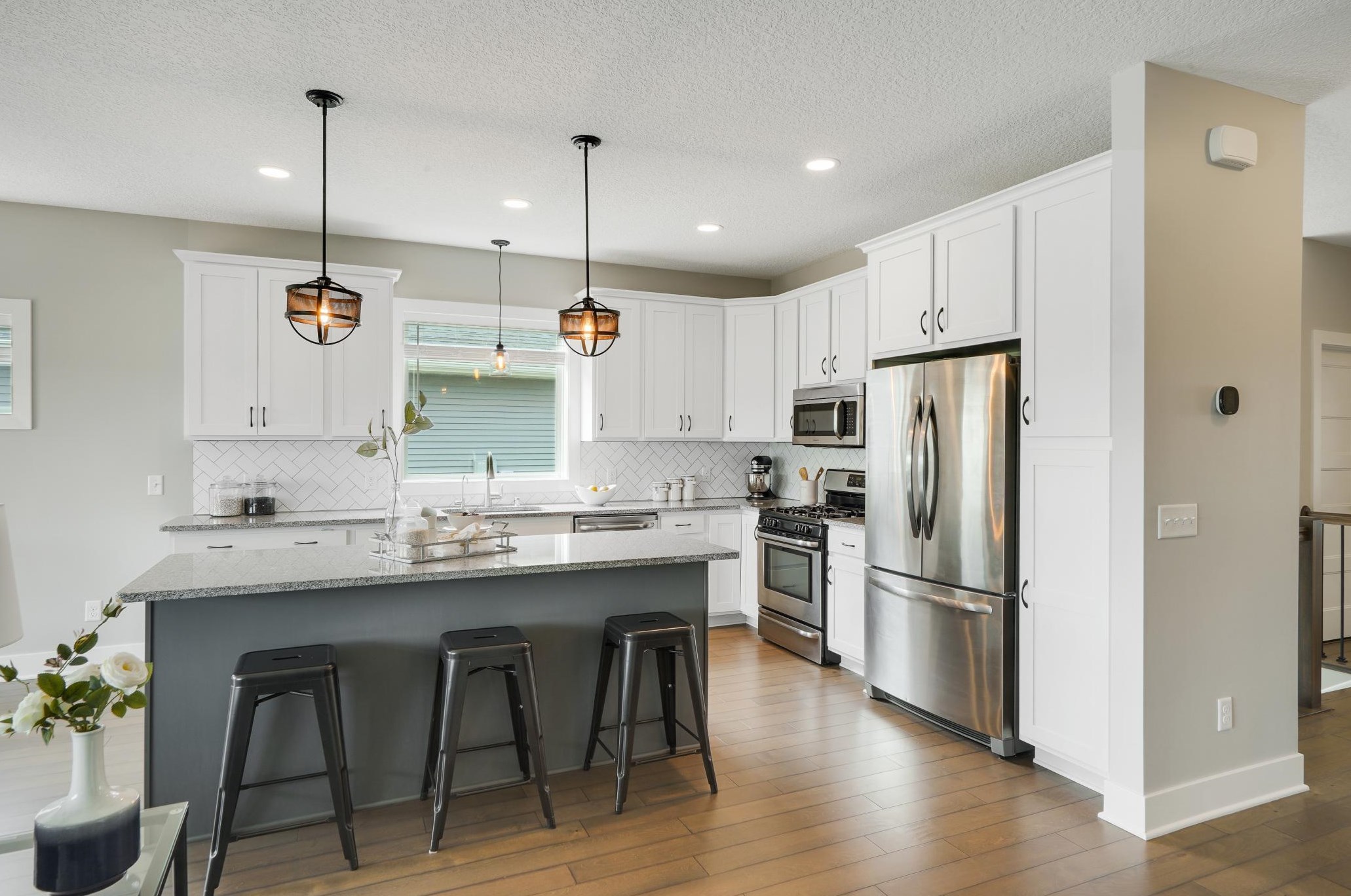 8211 158th St, Prior Lake MN  55378-2535 exterior